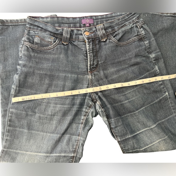 NYDJ Marilyn Straight Jeans DARK WASH distressed naturally SZ 10 EUC - Picture 7 of 13